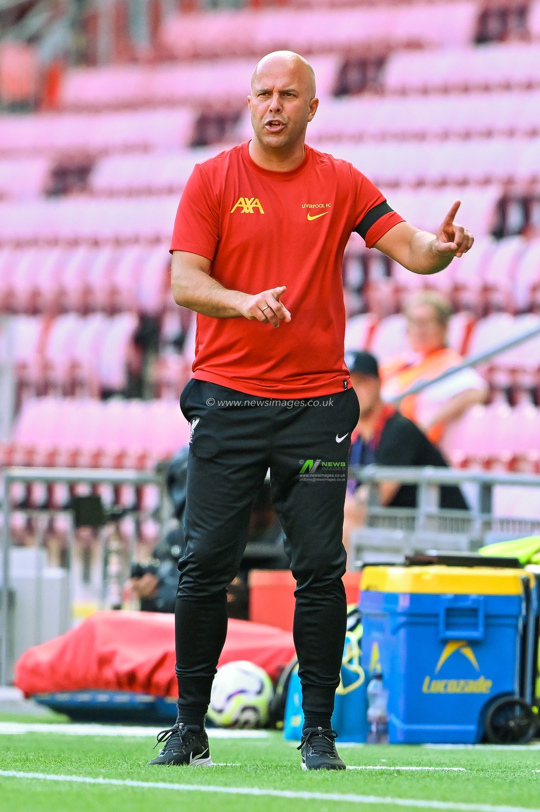 Arne Slot Head Coach of Liverpool gives his team instructions during the Pre-season friendly match Liverpool vs Las Palmas at Anfield, Liverpool, United Kingdom, 11th August 2024

(Photo by Cody Froggatt/News Images)