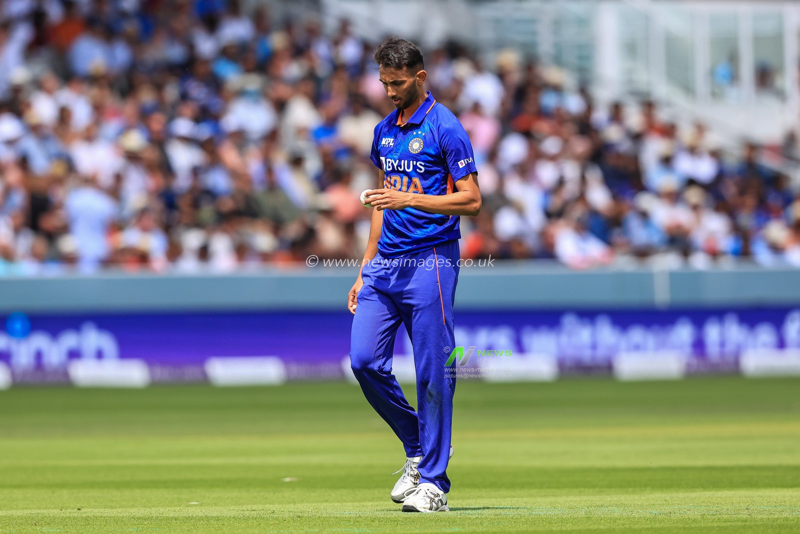 Prasidh Krishna of India prepares to bowl