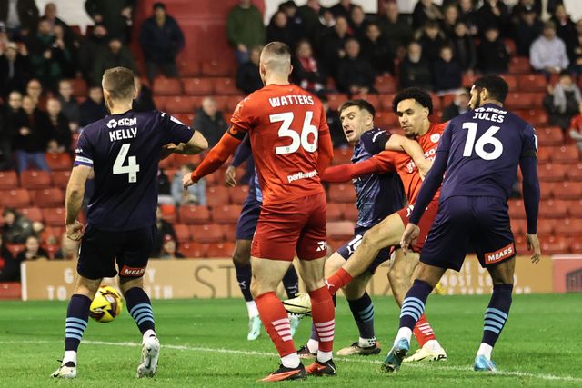 Jon Russell of Barnsley scores to make it 1-0 during the Sky Bet League 1 match Barnsley vs Rotherham United at Oakwell, Barnsley, United Kingdom, 8th November 2024

(Photo by Alfie Cosgrove/News Images)