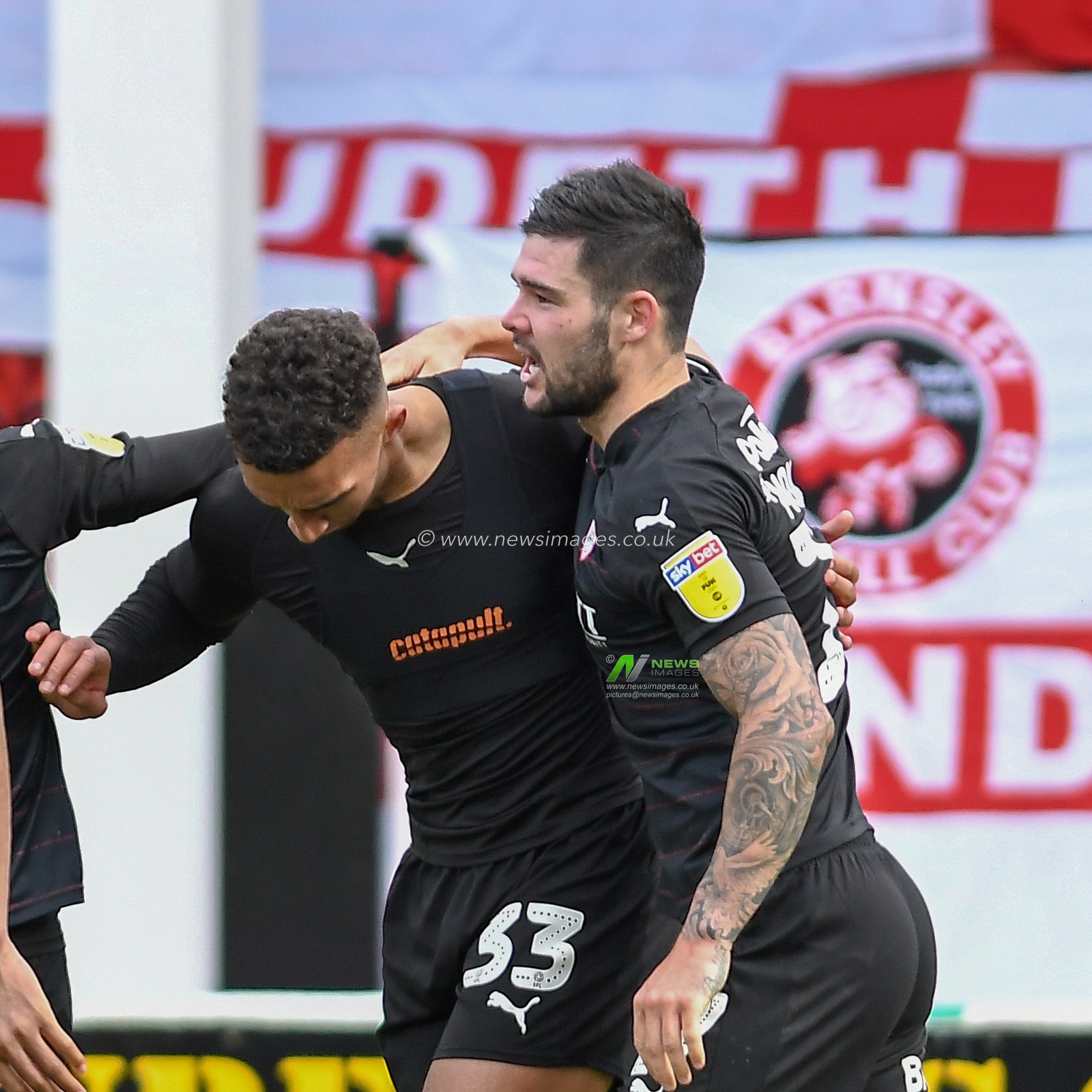 23rd March 2019, Bescot Stadium, Walsall, England; Sky Bet League One, Walsall vs Barnsley ; Jacob Brown (33) of Barnsley celebrates with Alex Mowatt (27) of Barnsley 


Credit: Gareth Dalley/News Images

English Football League images are subject to DataCo Licence