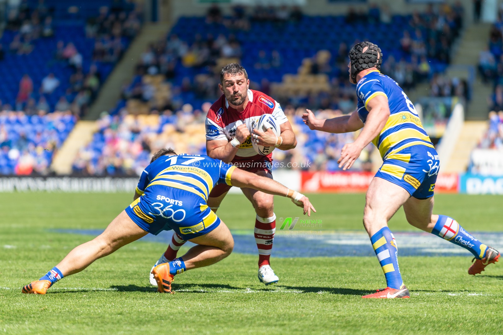 12th May 2019 , Halliwell Jones Stadium, Warrington, England ; Coral Challenge Cup 2019, Round 6, Warrington Wolves vs Wigan Warriors ; Ben Flower of Wigan Warriors is tackled by Joe Philbin of Warrington Wolves 


Credit: Richard Long/News Images