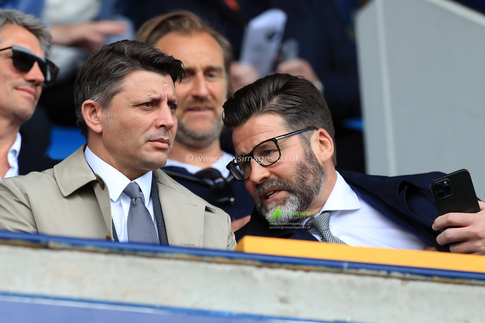Tan Kesler and Jim Rodwell seen prior to kick off.