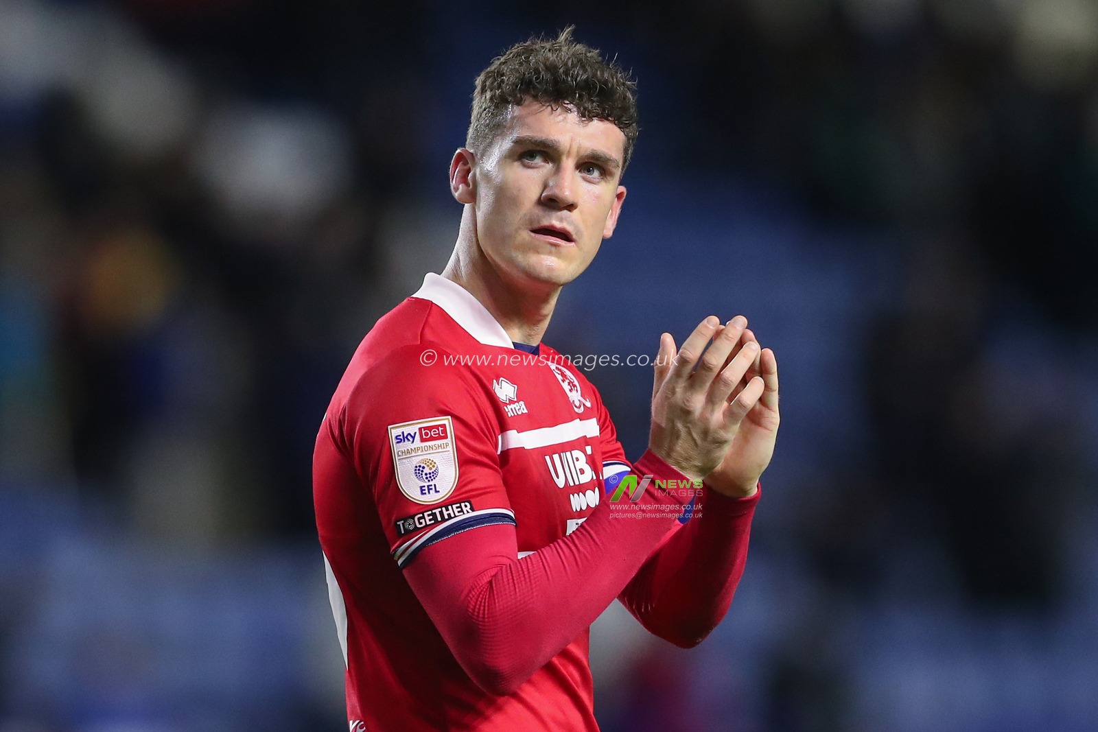 Darragh Lenihan #26 of Middlesbrough applauds the travelling fans after the Sky Bet Championship match Sheffield Wednesday vs Middlesbrough at Hillsborough, Sheffield, United Kingdom, 19th September 2023

(Photo by Gareth Evans/News Images)