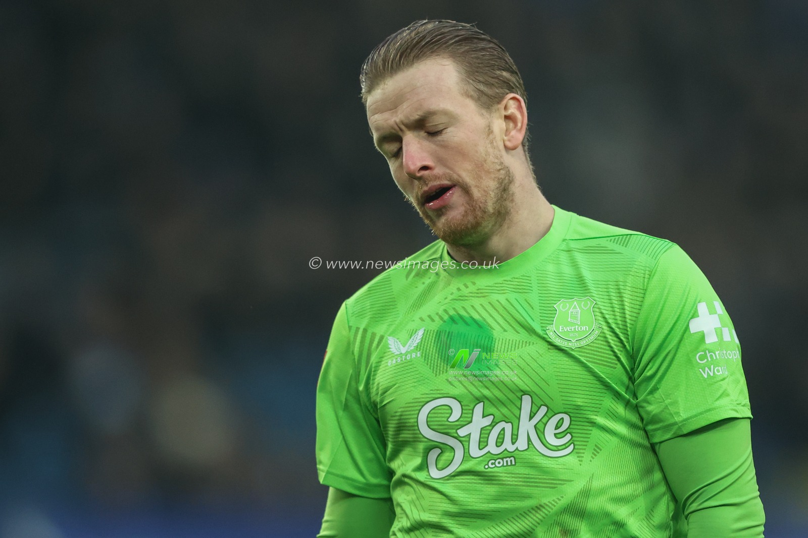 Jordan Pickford of Everton reacts during the Emirates FA Cup Fourth Round match Everton vs Bournemouth at Goodison Park, Liverpool, United Kingdom, 8th February 2025

(Photo by Alfie Cosgrove/News Images)