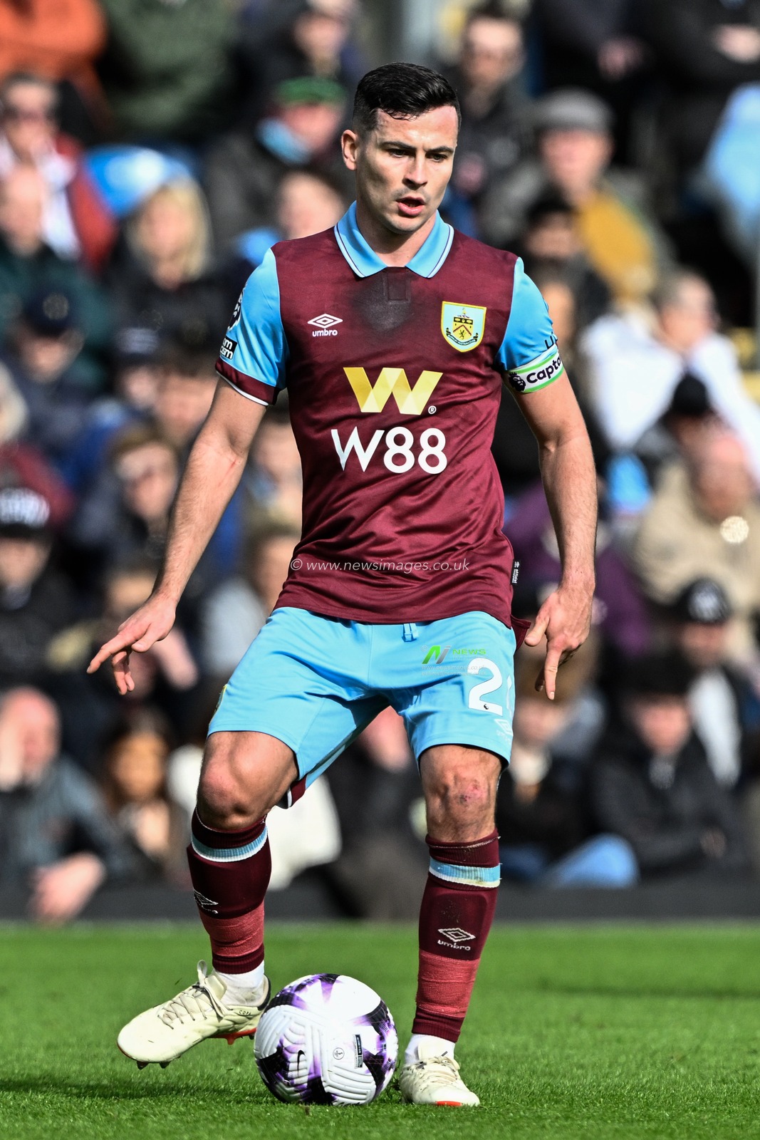 Josh Cullen of Burnley in action during the Premier League match Burnley vs Bournemouth at Turf Moor, Burnley, United Kingdom, 3rd March 2024

(Photo by Cody Froggatt/News Images)