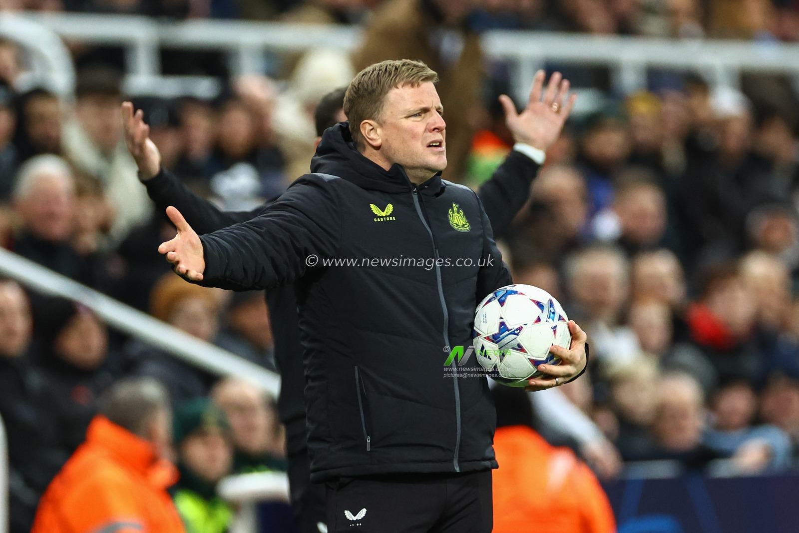 Eddie Howe manager of Newcastle United reacts during the UEFA Champions League match Newcastle United vs AC Milan at St. James's Park, Newcastle, United Kingdom, 13th December 2023

(Photo by Mark Cosgrove/News Images)