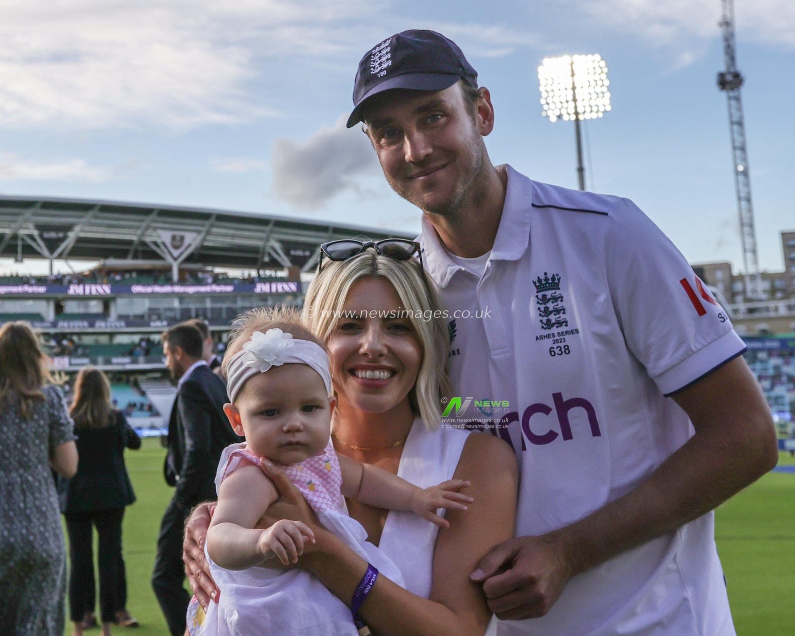 Stuart Broad of England and his partner Mollie King after the game during the LV= Insurance Ashes Fifth Test Series Day Five England v Australia at The Kia Oval, London, United Kingdom, 31st July 2023

(Photo by Mark Cosgrove/News Images)