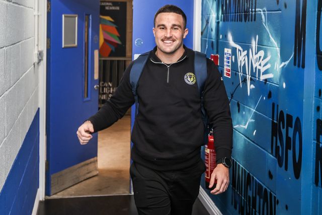 Josh Smith of Warrington Wolves arrives during the Betfred Super League round 5 match Warrington Wolves vs Castleford Tigers at The Halliwell Jones Stadium, Warrington, United Kingdom on 21 March 2026

(Photo by Alfie Cosgrove/News Images)