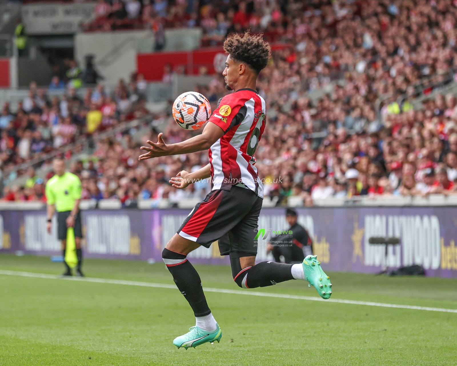 Kevin Schade of Brentford controls the ball during the Premier League match Brentford vs Tottenham Hotspur at Brentford Community Stadium, London, United Kingdom, 13th August 2023

(Photo by Mark Cosgrove/News Images)