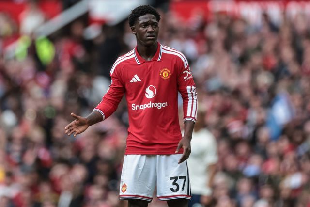 Kobbie Mainoo of Manchester United gives his team instructions during the Premier League match Manchester United vs Nottingham Forest at Old Trafford, Manchester, United Kingdom on 17 May 2026

(Photo by Mark Cosgrove/News Images)