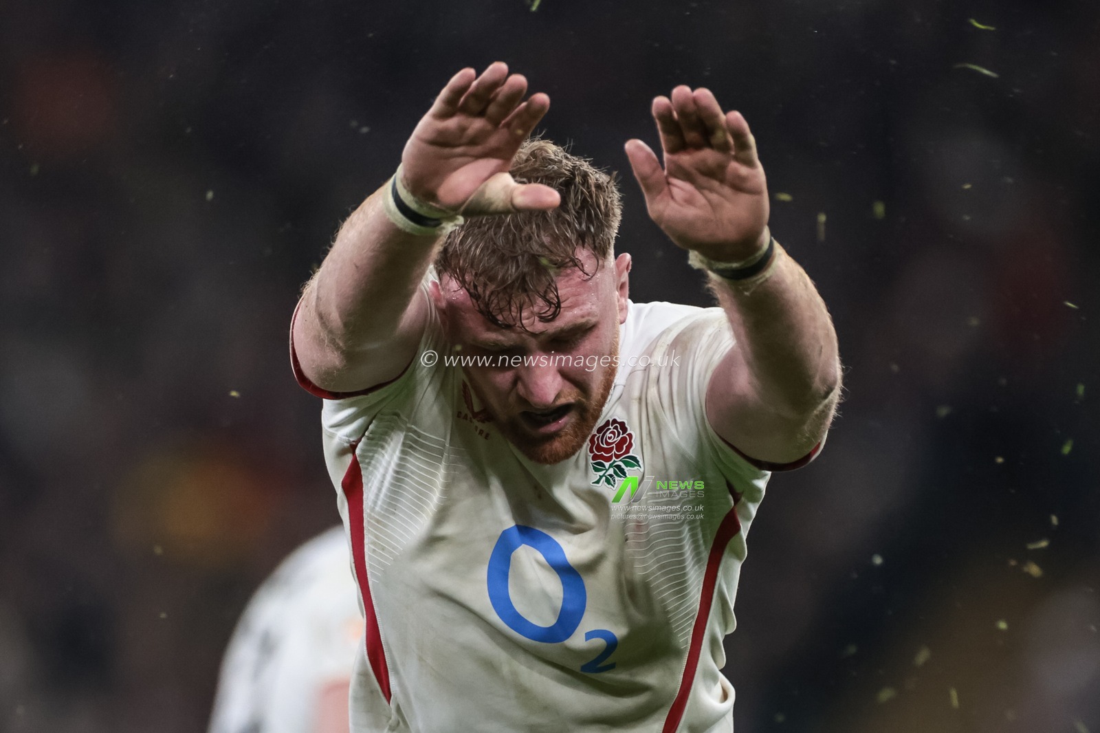 Ollie Chessum of England tries to block a balll during the Guinness Six Nations 2026 match England vs Wales at Allianz Stadium, Twickenham, United Kingdom on 07 February 2026

(Photo by Mark Cosgrove/News Images)