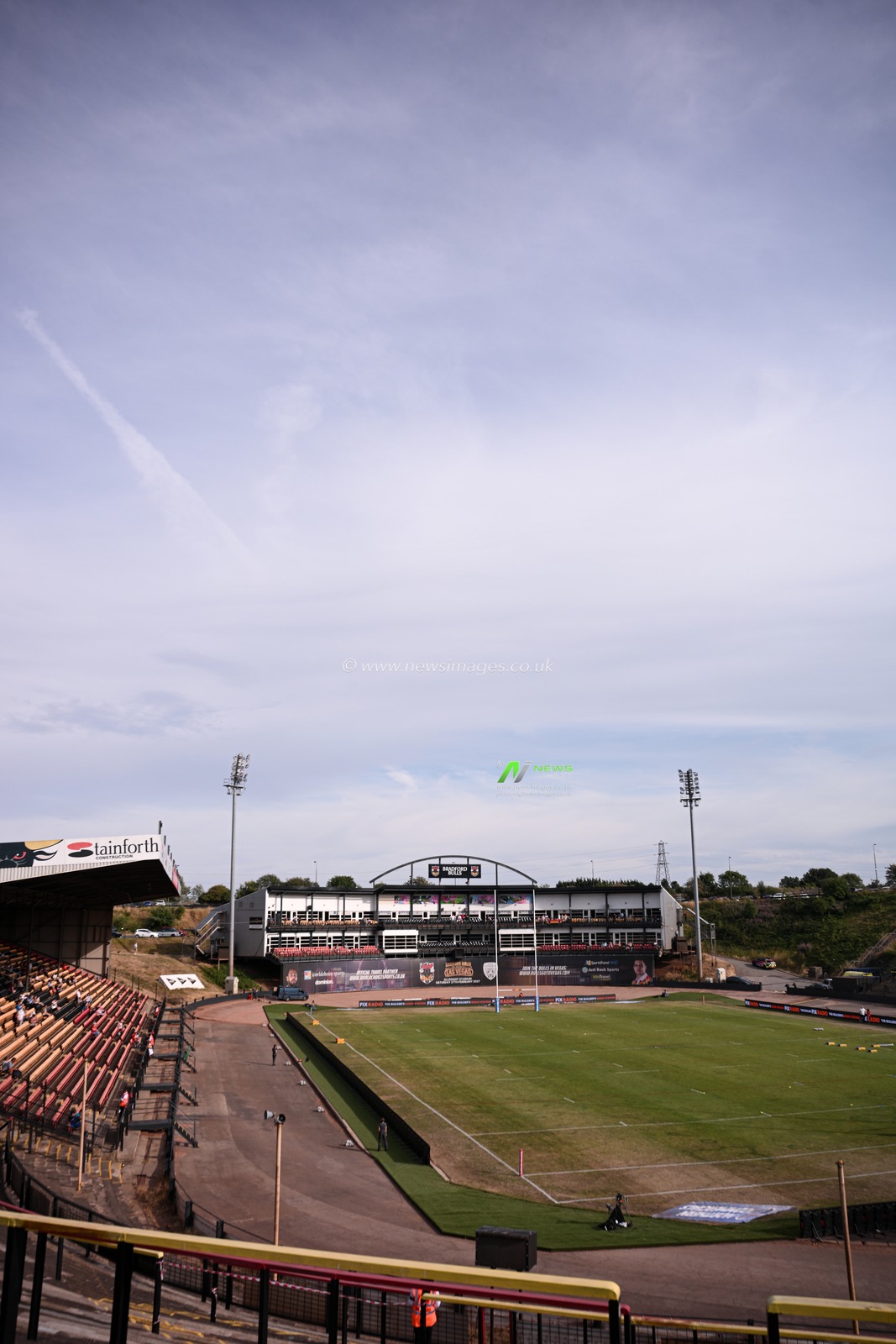 General view inside the stadium prior to the Betfred Super League round 22 match Bradford Bulls vs Warrington Wolves at Odsal Stadium, Bradford, United Kingdom on 08 August 2026

(Photo by Ben Roberts/News Images)