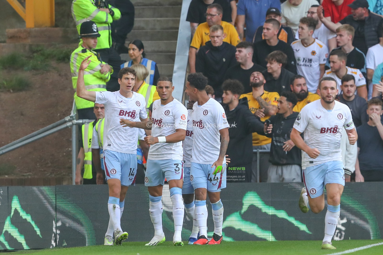 Pau Torres #14 of Aston Villa celebrates his goal to make it 1-1 during the Premier League match Wolverhampton Wanderers vs Aston Villa at Molineux, Wolverhampton, United Kingdom, 8th October 2023

(Photo by Gareth Evans/News Images)