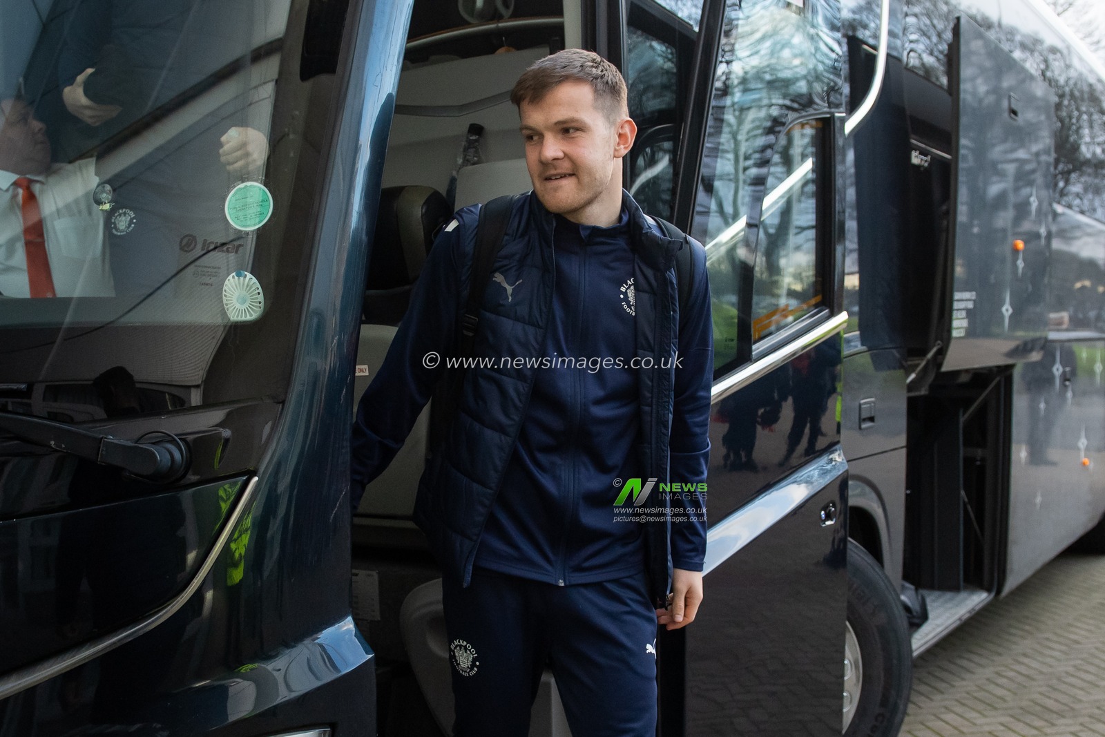 Jordan Thorniley #34 of Blackpool arrives ahead of the Sky Bet Championship match Hull City vs Blackpool at MKM Stadium, Hull, United Kingdom, 26th December 2022

(Photo by Craig Thomas/News Images)