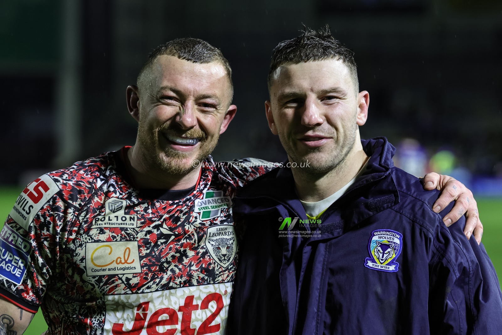 Josh Charnley of Leigh Leopards and George Williams of Warrington Wolves during the Pre Season match Warrington Wolves vs Leigh Leopards at Halliwell Jones Stadium, Warrington, United Kingdom, 30th January 2026

(Photo by Mark Cosgrove/News Images)