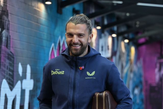 Jay Rodriguez of Burnley arrives ahead of the Sky Bet Championship match Burnley vs Swansea City at Turf Moor, Burnley, United Kingdom, 10th November 2024

(Photo by Cody Froggatt/News Images)