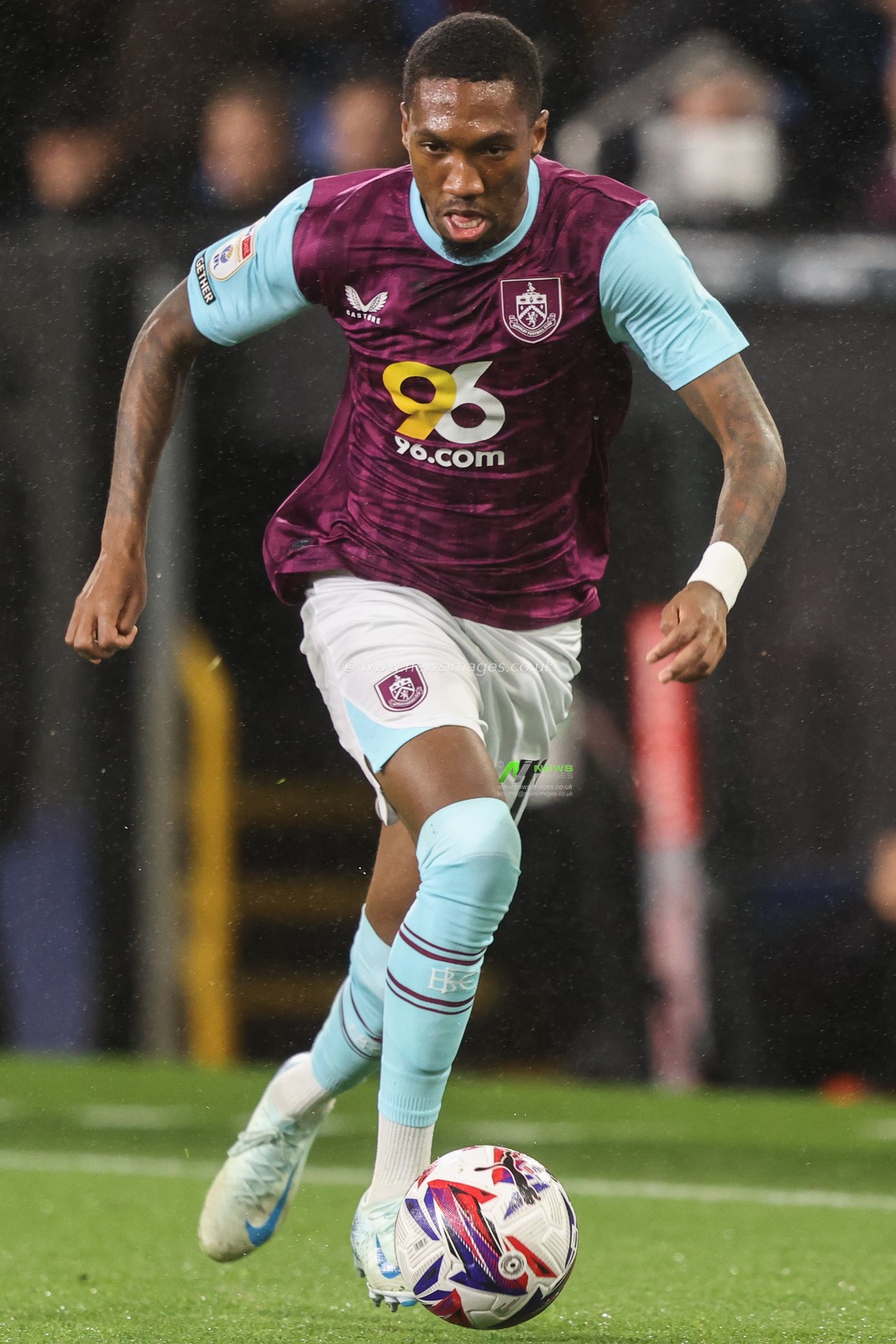 Jaidon Anthony of Burnley during the Sky Bet Championship match Burnley vs Plymouth Argyle at Turf Moor, Burnley, United Kingdom, 1st October 2024

(Photo by Alfie Cosgrove/News Images)