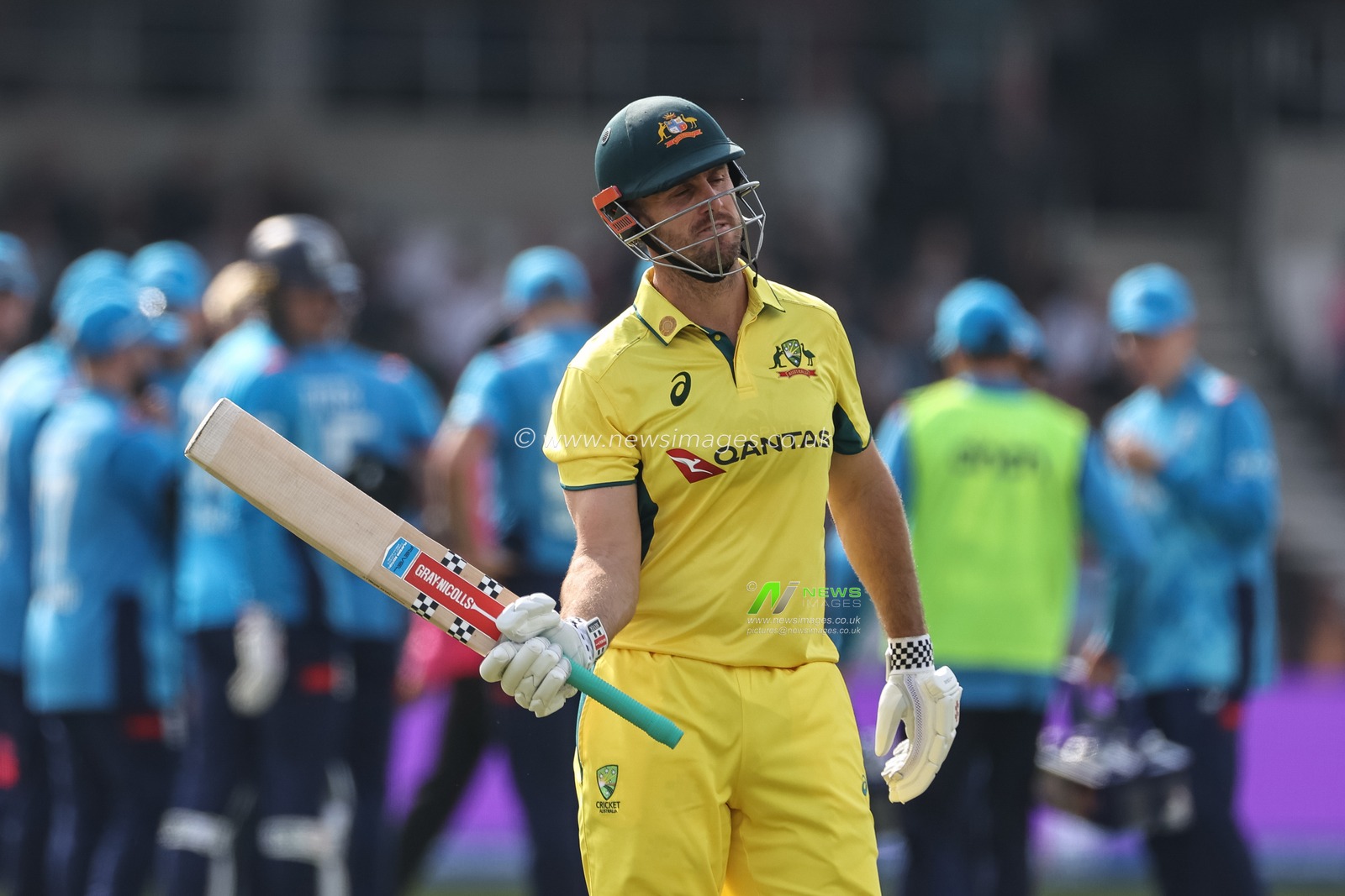 Mitchell Marsh of Australia leaves the field after been bowled LBW by Jacob Bethell of England during the Second Metro Bank One Day International England v Australia at Headingley Cricket Ground, Leeds, United Kingdom, 21st September 2024

(Photo by Mark Cosgrove/News Images)