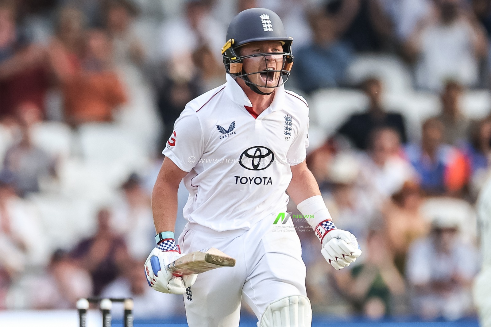 Ollie Pope of England celebrates a century (100 runs) during the 1st Rothesay Test Match Day 2 England vs India at Headingley Cricket Ground, Leeds, United Kingdom, 21st June 2025

(Photo by Mark Cosgrove/News Images)