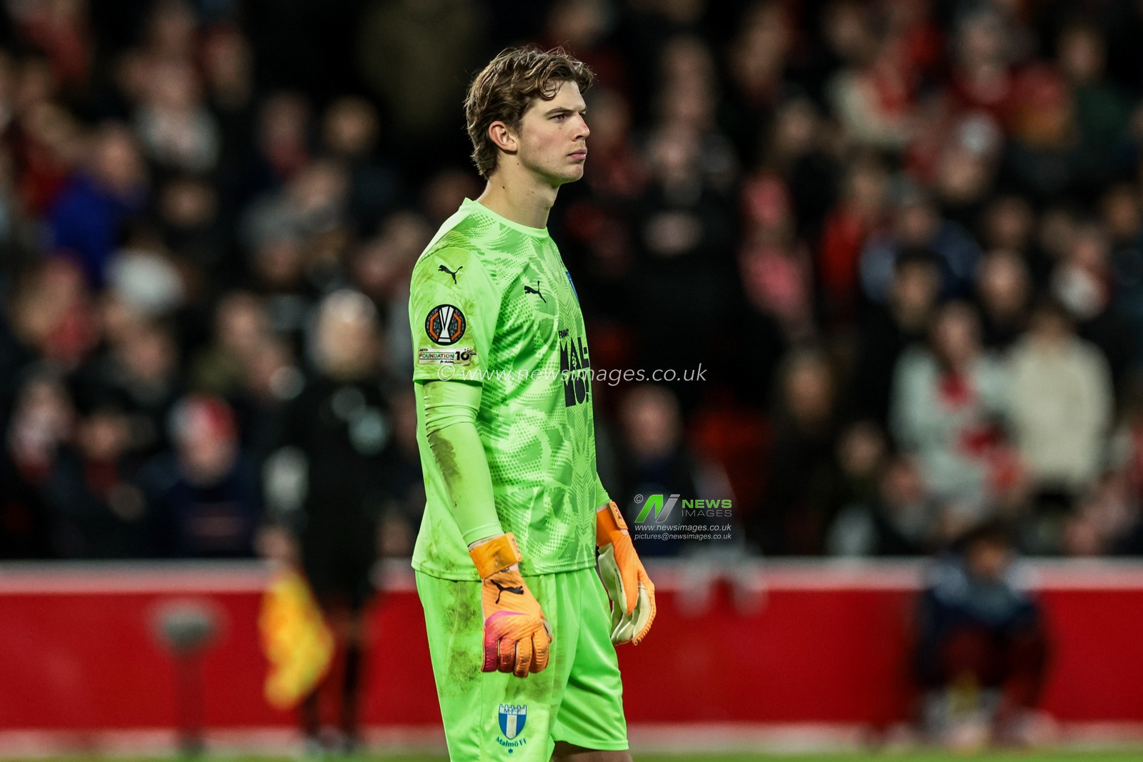 Melker Ellborg of Malmo FF during the UEFA Europa League Matchday 5 of 8 Nottingham Forest vs Malmo FF at City Ground, Nottingham, United Kingdom, 27th November 2025

(Photo by Mark Cosgrove/News Images)

*** GER AUT SUI OUT ***