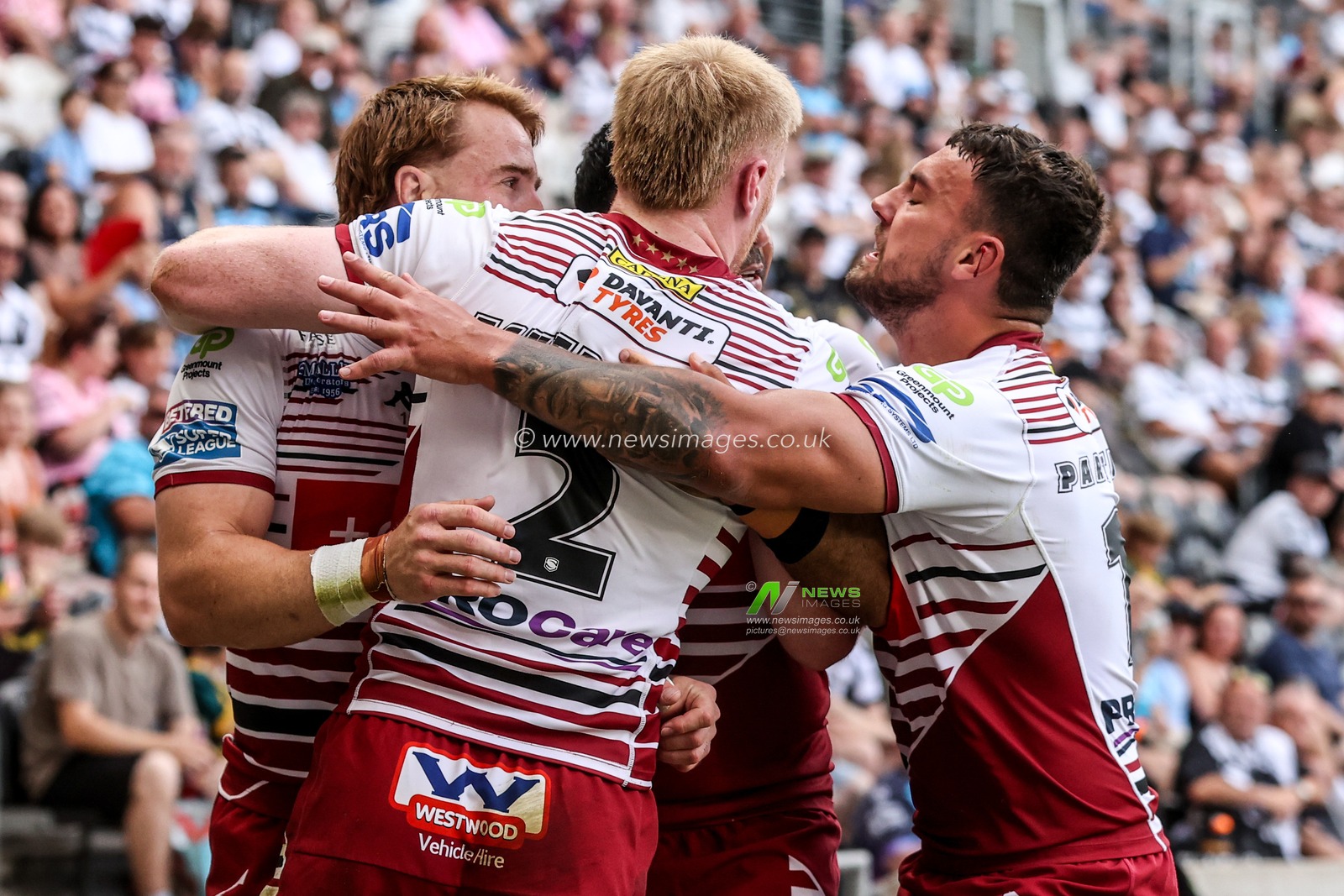 Zach Eckersley of Wigan Warriors celebrates his try during the Betfred Super League round 16 match Hull FC vs Wigan Warriors at MKM Stadium, Hull, United Kingdom on 27 June 2026

(Photo by Alfie Cosgrove/News Images)