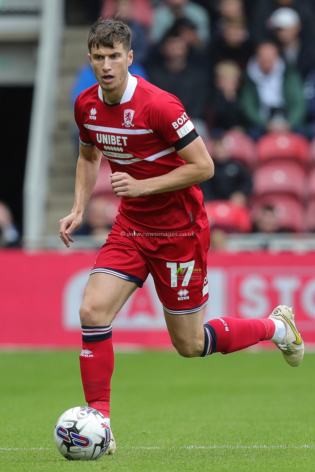 Paddy McNair #17 of Middlesbrough on the ball during the Sky Bet Championship match Middlesbrough vs Millwall at Riverside Stadium, Middlesbrough, United Kingdom, 5th August 2023

(Photo by James Heaton/News Images)