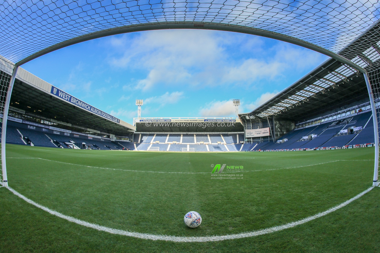21st December 2019, The Hawthorns, West Bromwich, England; Sky Bet Championship, West Bromwich Albion v Brentford : A goal mouth view of The Hawthorns ahead of kick-off 

Credit: Mark Cosgrove/News Images