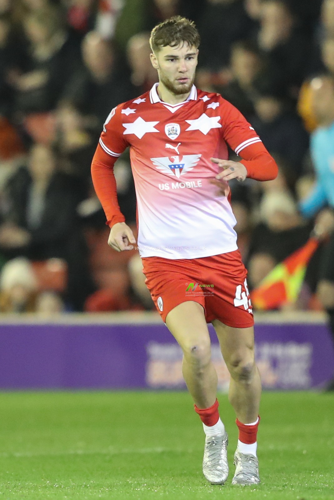 John Mcatee of Barnsley during the Sky Bet League 1 match Barnsley vs Bolton Wanderers at Oakwell, Barnsley, United Kingdom, 5th March 2024

(Photo by Alfie Cosgrove/News Images)