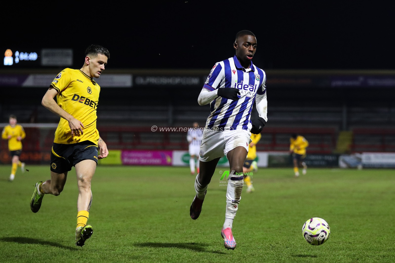 Eseosa Sule of West Bromwich Albion in action during the Premier League 2 U21's Wolverhampton Wanderers U21 v West Bromwich Albion U21 at Aggborough Stadium, Kidderminster, United Kingdom, 17th February 2025

(Photo by Gareth Evans/News Images)
