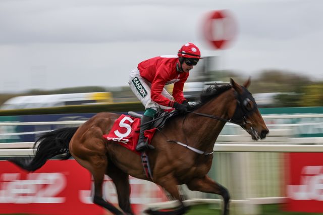 Home By The Lee ridden by J. J. Slevin wins the 15:05 Jet2 Liverpool Hurdle during the 2026 Randox Grand National Day at Aintree Racecourse, Aintree, United Kingdom on 11 April 2026

(Photo by Mark Cosgrove/News Images)