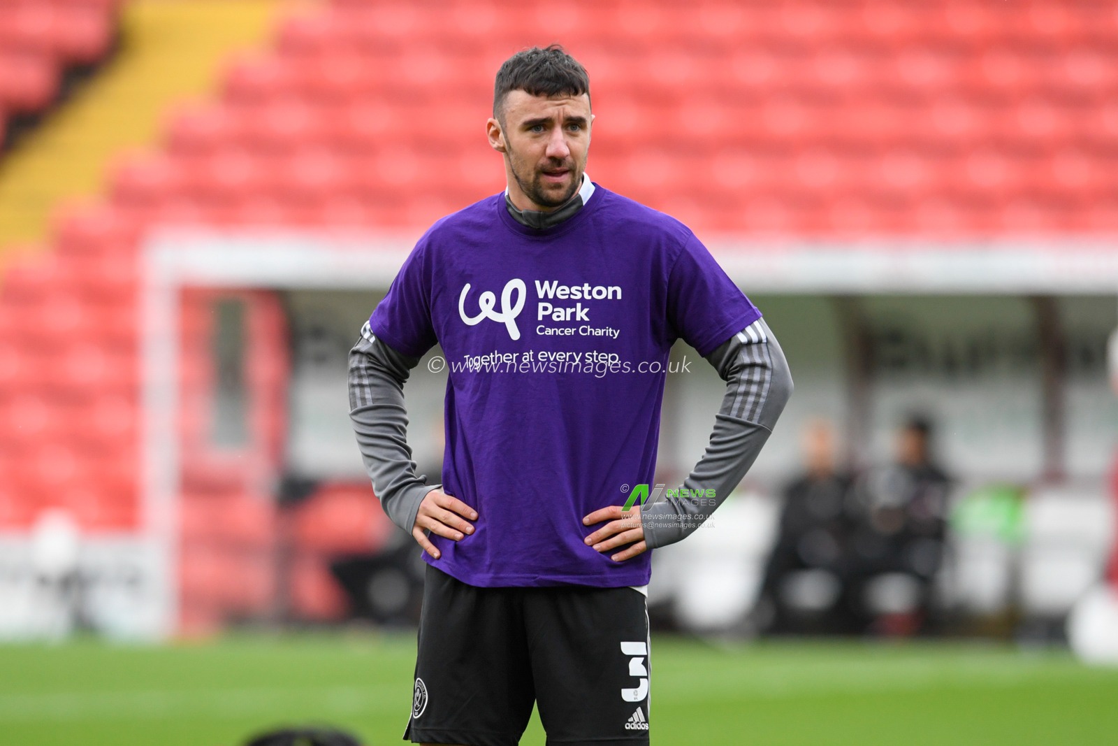 Enda Stevens #3 of Sheffield United warming up before the game