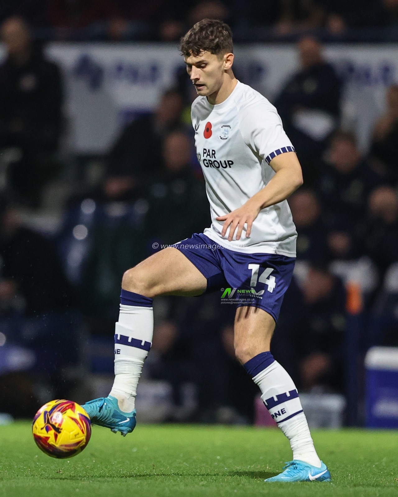 Jordan Storey of Preston North End during the Sky Bet Championship match Preston North End vs Sunderland at Deepdale, Preston, United Kingdom, 6th November 2024

(Photo by Alfie Cosgrove/News Images)