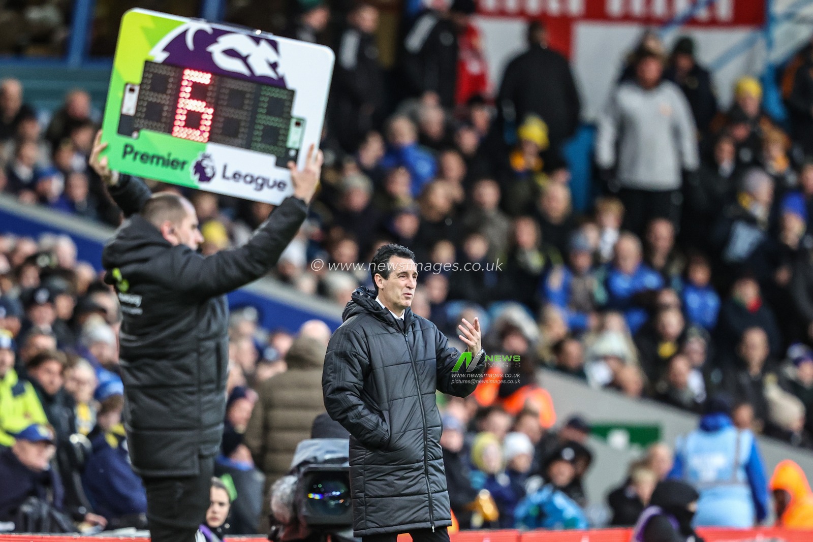 Unai Emery manager of Aston Villa looks on as 6 minutes are added on to the first half during the Premier League match Leeds United vs Aston Villa at Elland Road, Leeds, United Kingdom, 23rd November 2025

(Photo by Alfie Cosgrove/News Images)

*** GER AUT SUI OUT ***