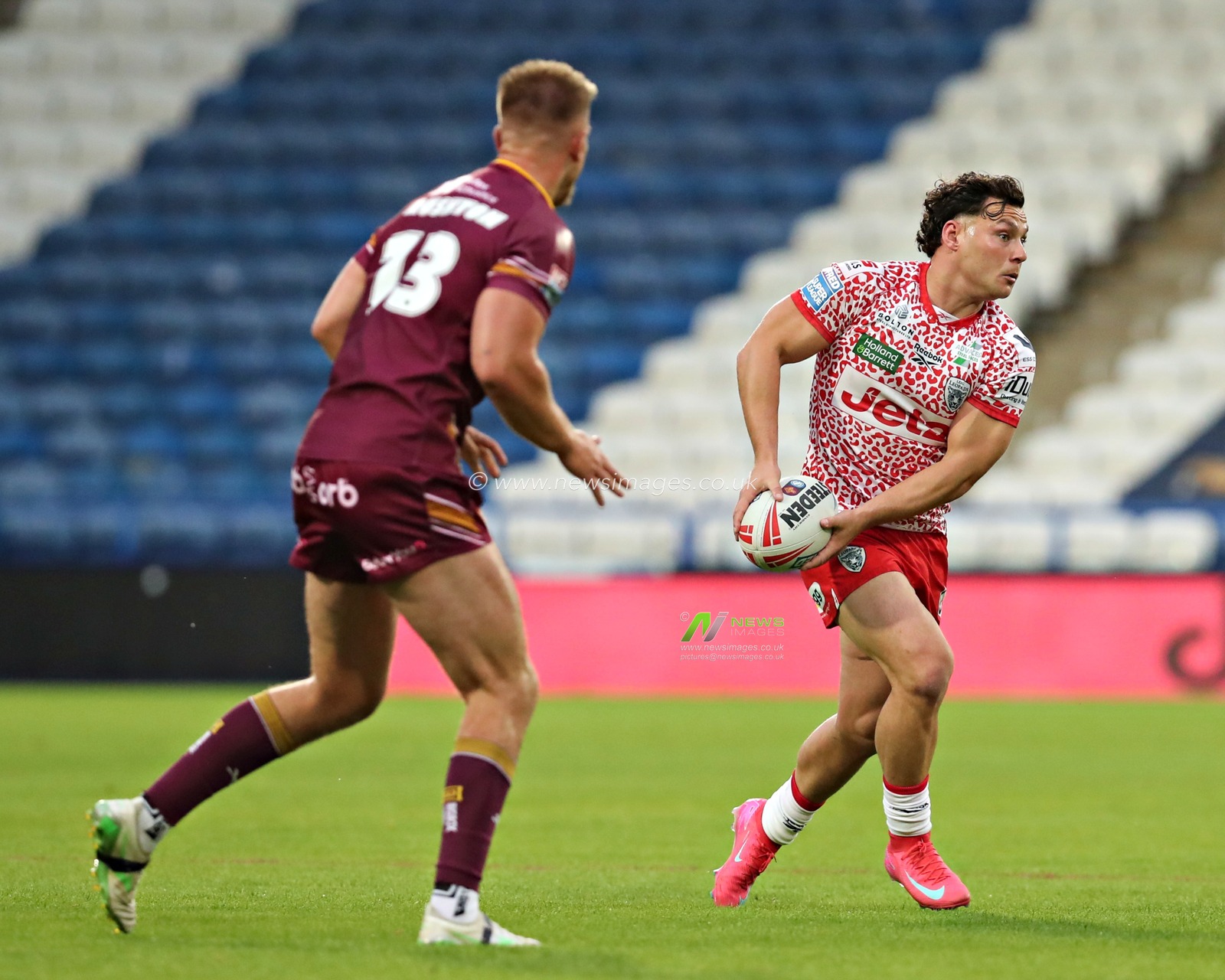Lachlan Lam of Leigh Leopards during the Betfred Super League Round 13 match Huddersfield Giants vs Leigh Leopards at John Smith's Stadium, Huddersfield, United Kingdom, 29th May 2025(Photo by Sam Eaden/News Images)