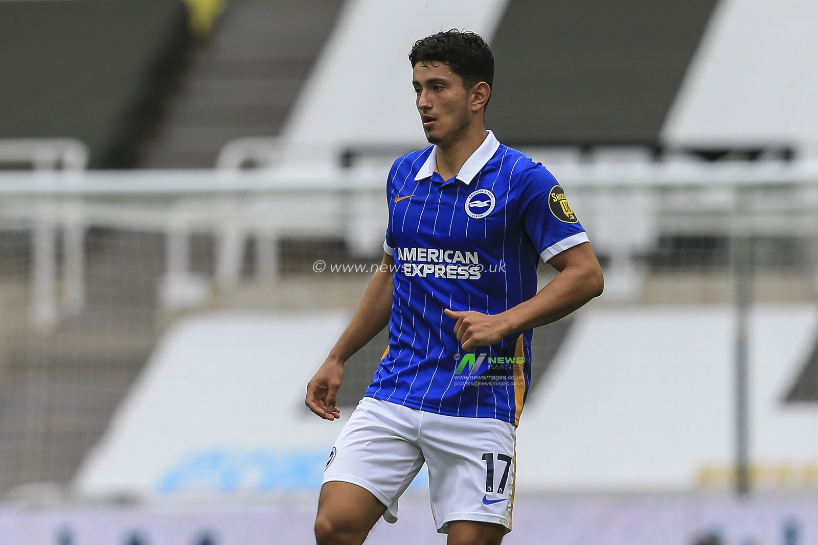 Steven Alzate (17) of Brighton and Hove Albion in action