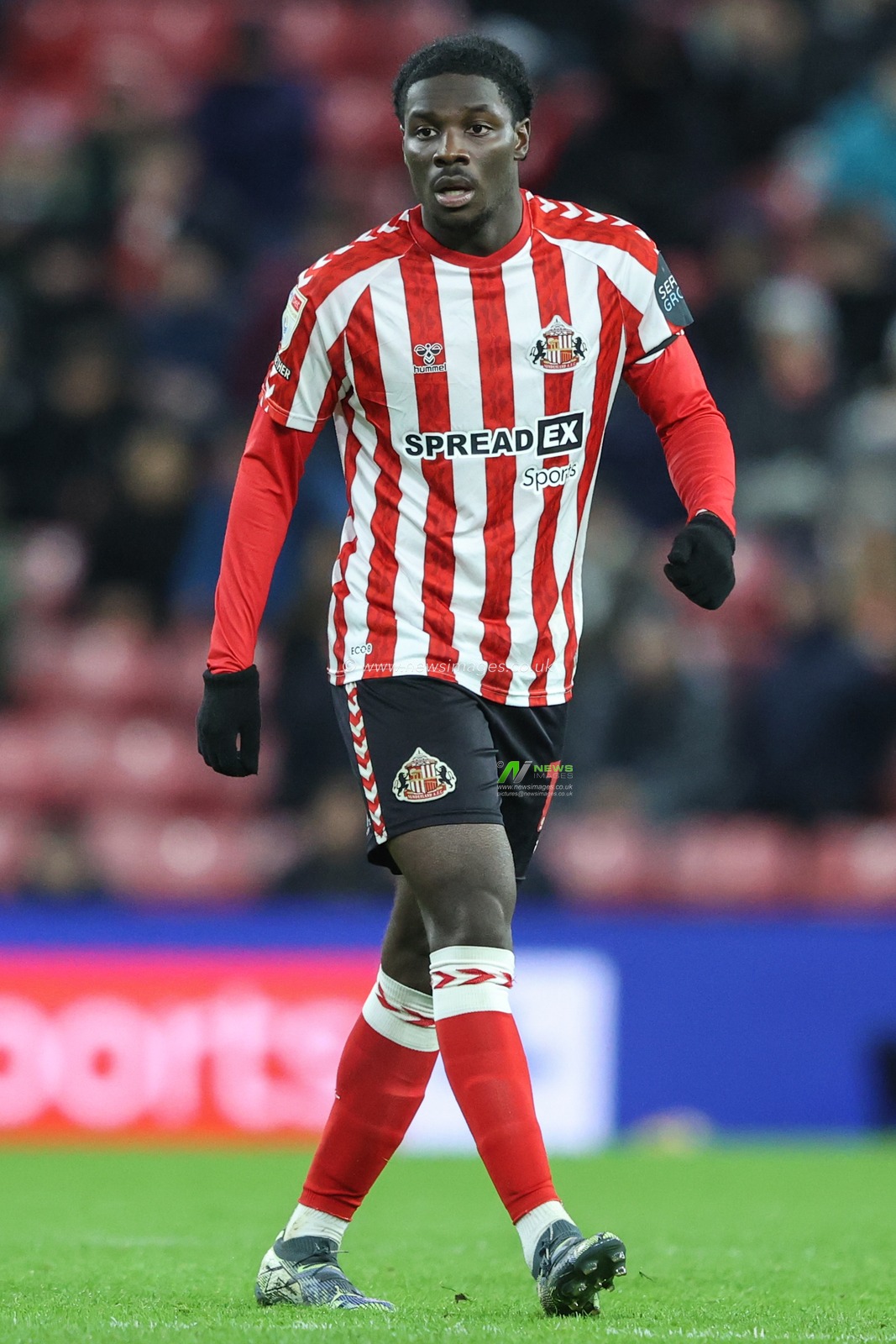Eliezer Mayenda of Sunderland during the Sky Bet Championship match Sunderland vs Sheffield United at Stadium Of Light, Sunderland, United Kingdom, 1st January 2025

(Photo by Alfie Cosgrove/News Images)