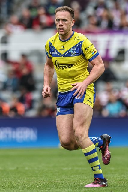 Ben Currie of Warrington Wolves during the Betfred Magic Weekend 2025 match Wigan Warriors vs Warrington Wolves at St. James's Park, Newcastle, United Kingdom, 4th May 2025

(Photo by Mark Cosgrove/News Images)
