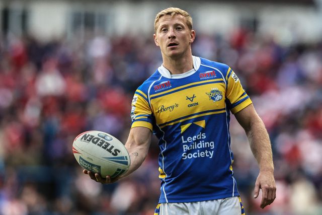 Lachlan Miller of Leeds Rhinos in the pre-game warm up during the Betfred Super League round 23 match Leeds Rhinos vs Hull KR at Headingley Stadium, Leeds, United Kingdom, 21st August 2025

(Photo by Alfie Cosgrove/News Images)