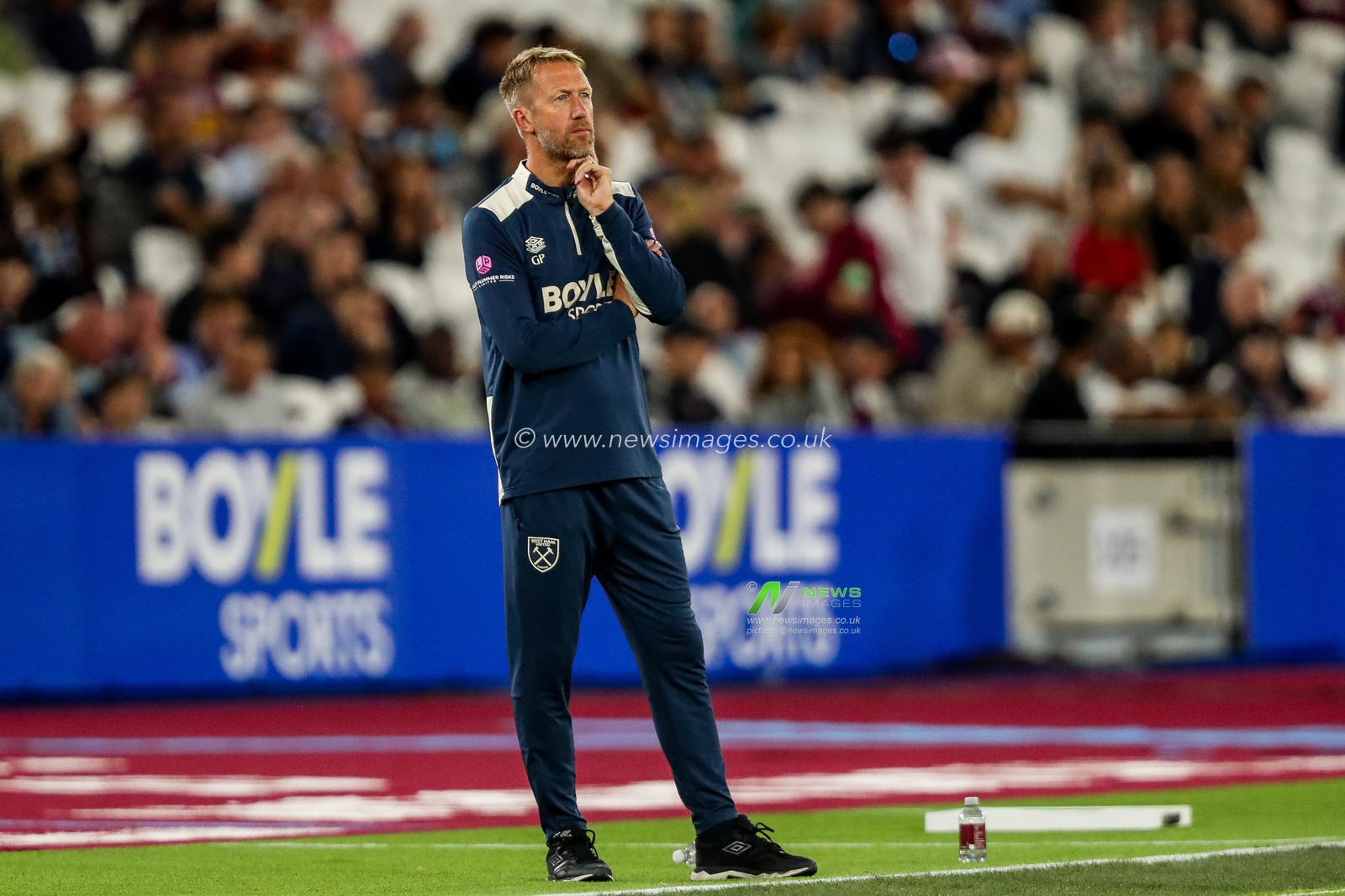 Graham Potter of West Ham United looks on during the Premier League match West Ham United vs Chelsea at London Stadium, London, United Kingdom, 22nd August 2025

(Photo by Izzy Poles/News Images)