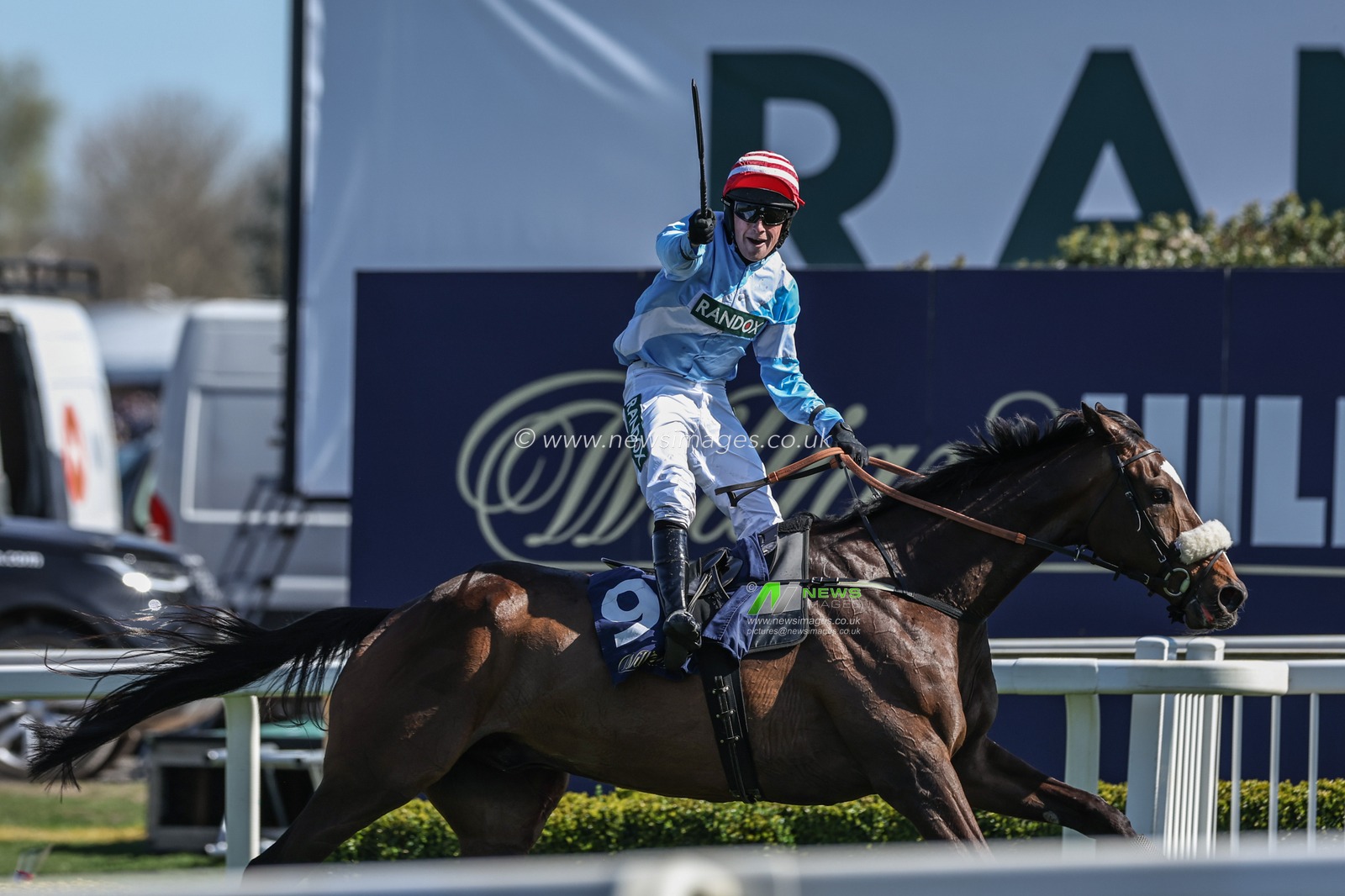 Cruz Control ridden by Stan Sheppard wins the 14:30 William Hill Handicap Chase during the Randox Grand National 2025 Day 3 Grand National Day at Aintree Racecourse, Liverpool, United Kingdom, 5th April 2025

(Photo by Mark Cosgrove/News Images)