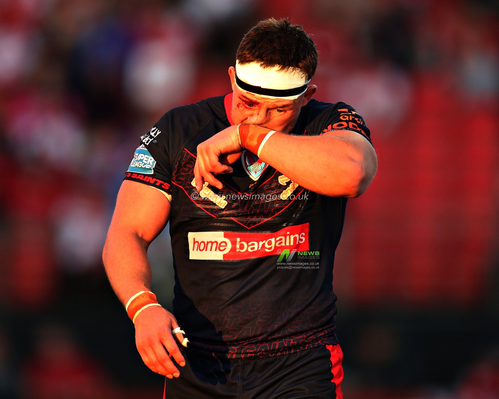 Morgan Knowles of St. Helens during the Betfred Super League Round 13 match Hull KR vs St Helens at Sewell Group Craven Park, Kingston upon Hull, United Kingdom, 30th May 2025(Photo by Sam Eaden/News Images)