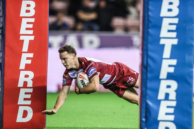 Jai Field of Wigan Warriors goes over for a try to make it 10-0 during the Betfred Super League Round 26 match Wigan Warriors vs Castleford Tigers at The Brick Community Stadium, Wigan, United Kingdom, 12th September 2025

(Photo by Alfie Cosgrove/News Images)