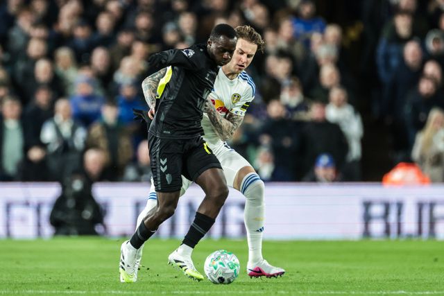Habib Diarra of Sunderland holds the ball under pressure from Joe Rodon of Leeds United during the Premier League match Leeds United vs Sunderland at Elland Road, Leeds, United Kingdom on 03 March 2026

(Photo by Mark Cosgrove/News Images)