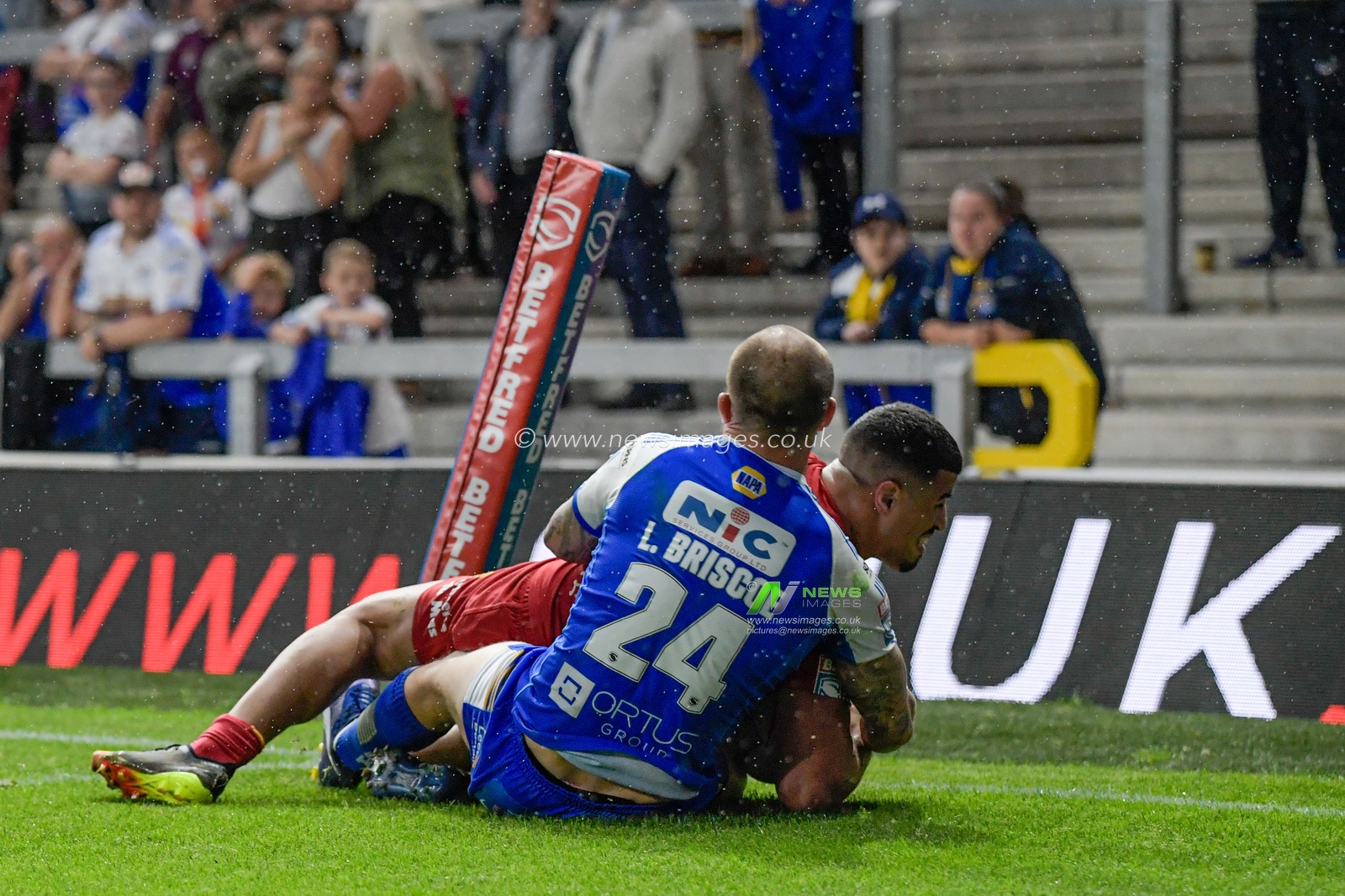 Fouad Yaha (5) of Catalans Dragons goes over for a try to make it 18-24