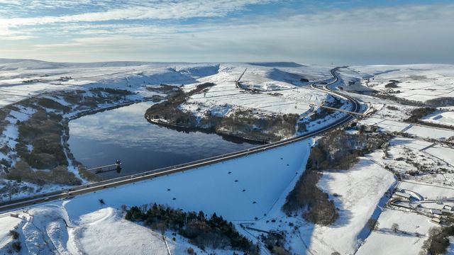 Heavy Snow over the hills of Scammonden Bridge and Reservoir areas of West Yorkshire and a free running M62, Kirklees, United Kingdom, 11th January 2025

(Photo by Mark Cosgrove/News Images)