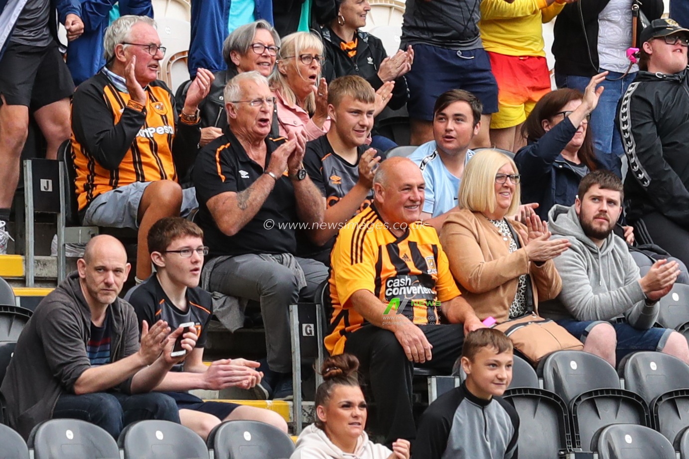 Hull City fans applaud after Josh Magennis scores his goal