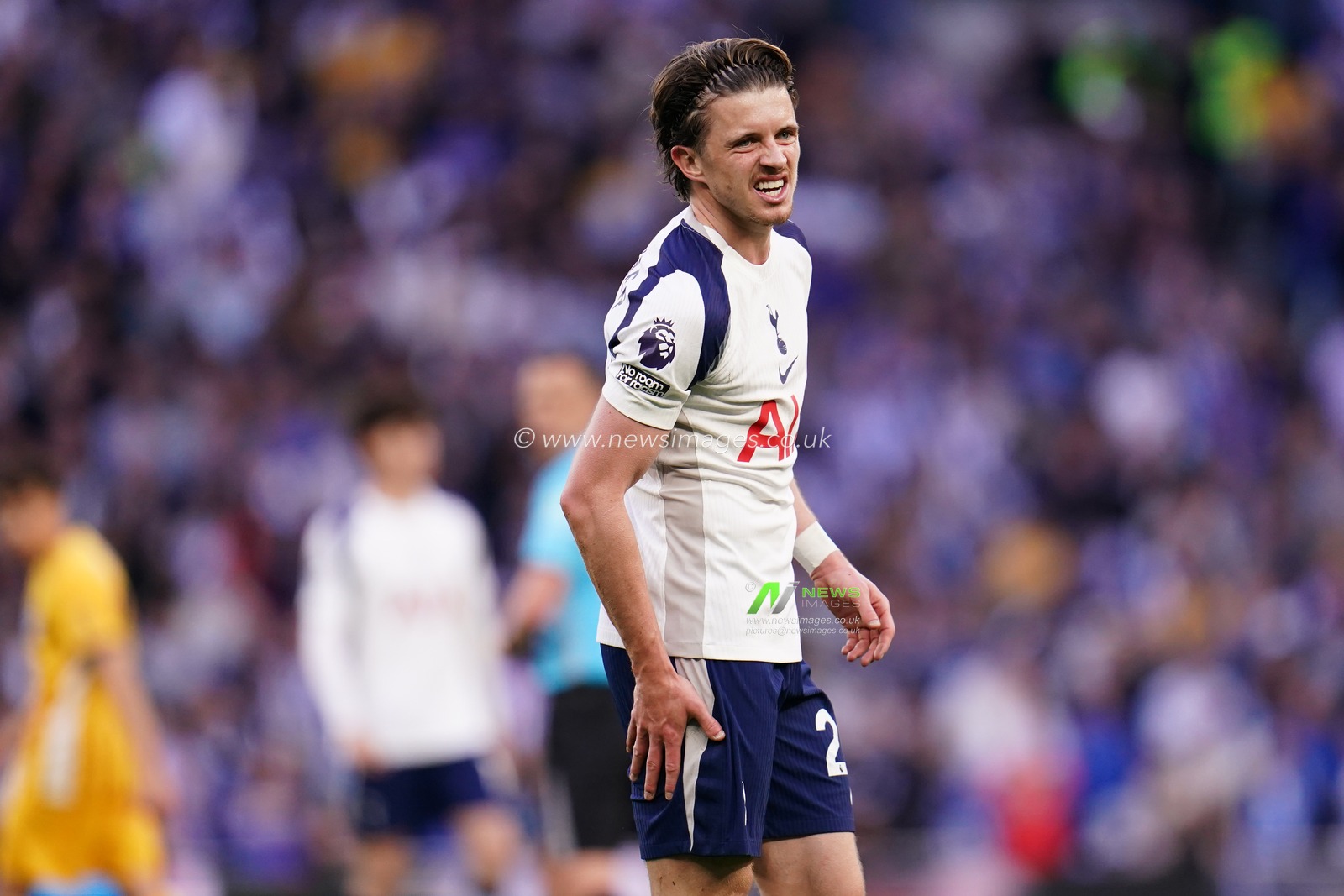 Conor Gallagher of Tottenham Hotspur during the Premier League match Tottenham Hotspur vs Brighton & Hove Albion at Tottenham Hotspur Stadium, London, United Kingdom on 18 April 2026

(Photo by Harvey Murphy/News Images)