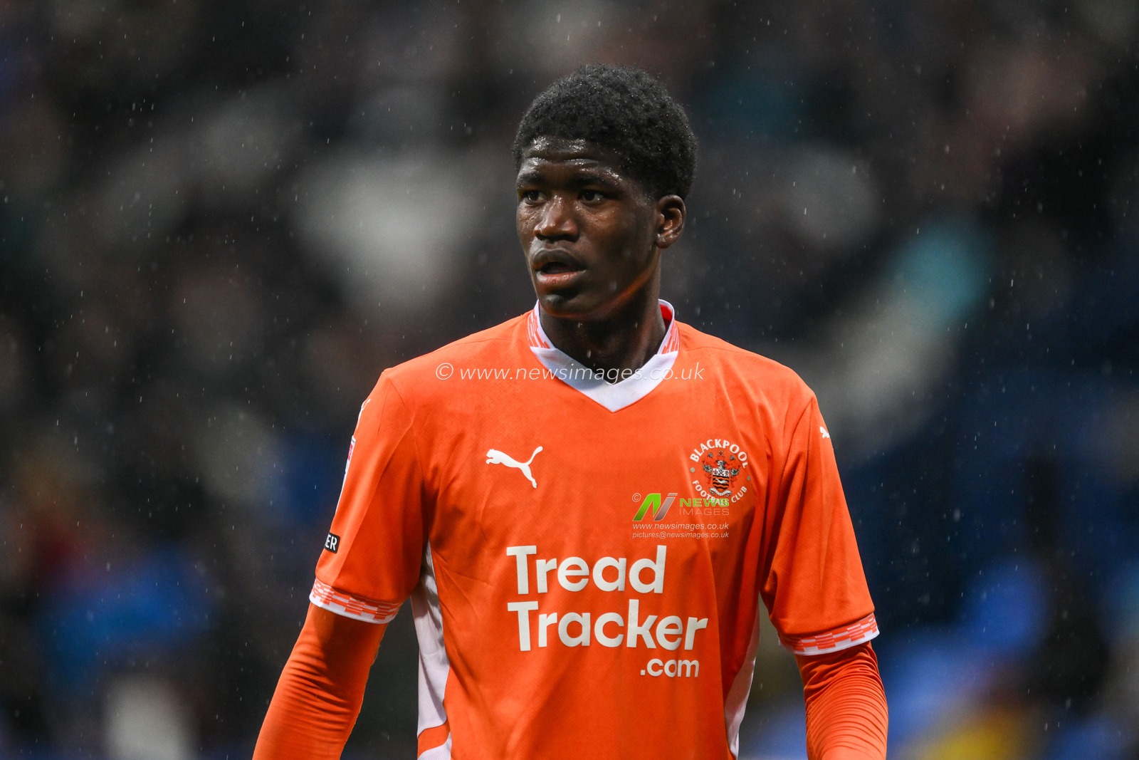 Terry Bondo of Blackpool during the Sky Bet League 1 match Bolton Wanderers vs Blackpool at Toughsheet Community Stadium, Bolton, United Kingdom, 23rd November 2024

(Photo by Craig Thomas/News Images)