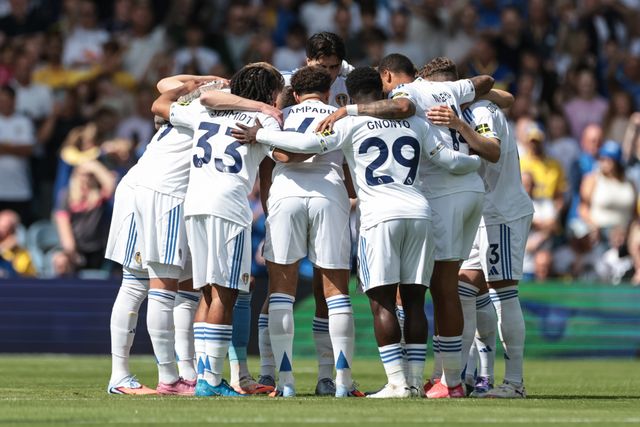 Leeds team huddle during the Pre-season friendly match Leeds United vs Villarreal at Elland Road, Leeds, United Kingdom, 2nd August 2025

(Photo by Mark Cosgrove/News Images)