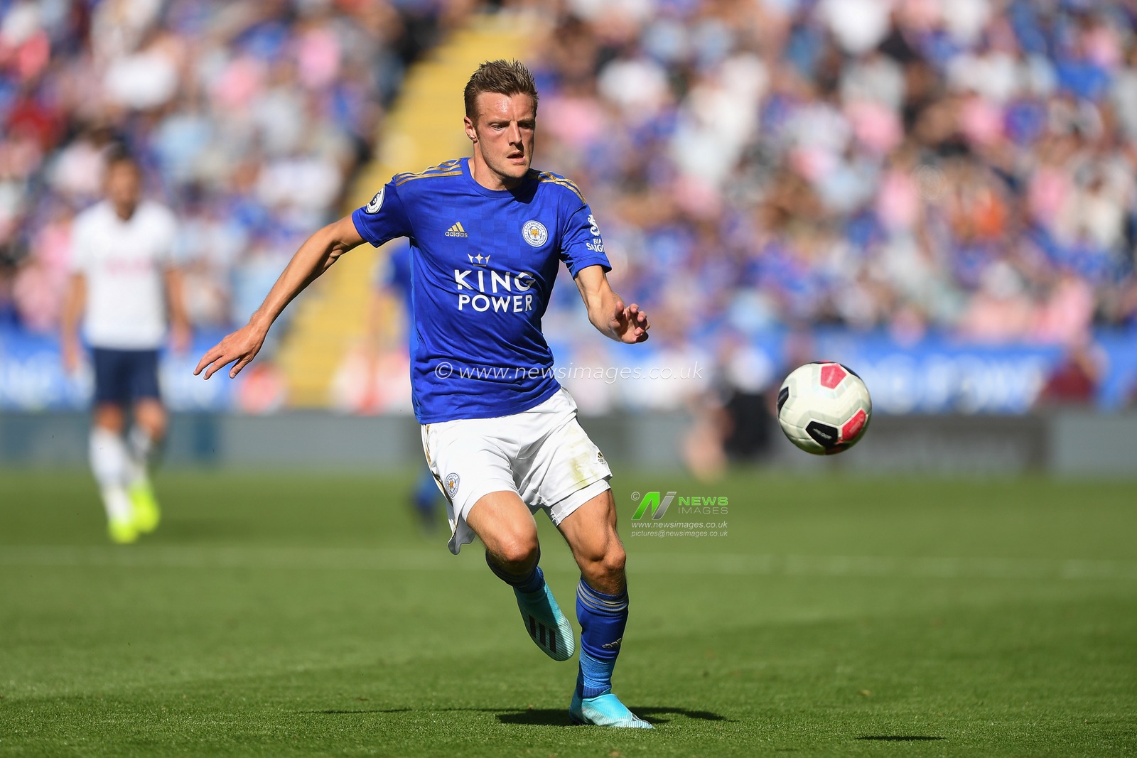 21st September 2019, King Power Stadium, Leicester, England ; Premier League Football, Leicester City vs Tottenham Hotspur : Jamie Vardy (9) of Leicester City 


Credit: Jon Hobley/News Images

English Football League images are subject to DataCo Licence